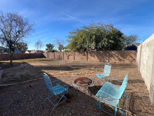 Building Photo - Location Location Location