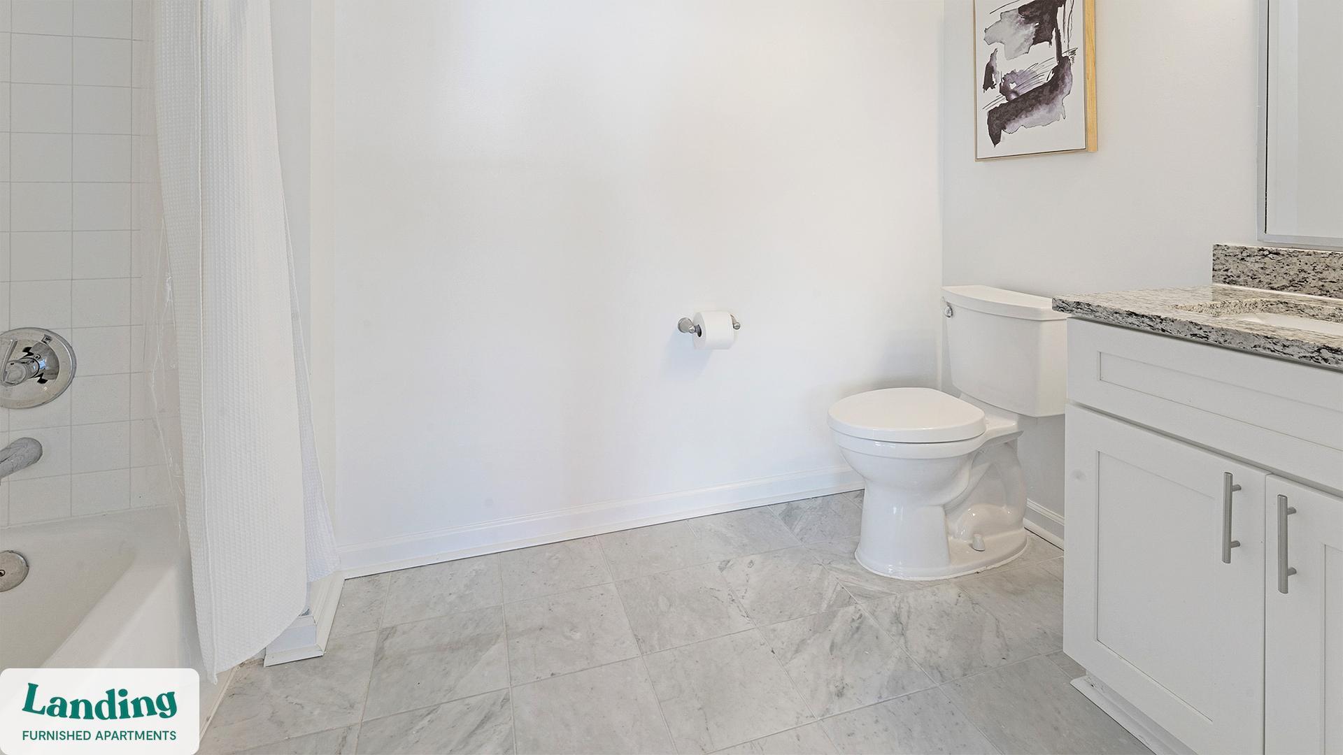 Building Photo - 222 E Saratoga St