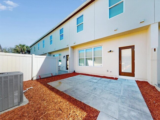 Building Photo - 7249 Shadeview Alley