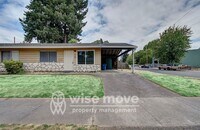 Building Photo - spr01 - 1801-1803 Lincoln Ave