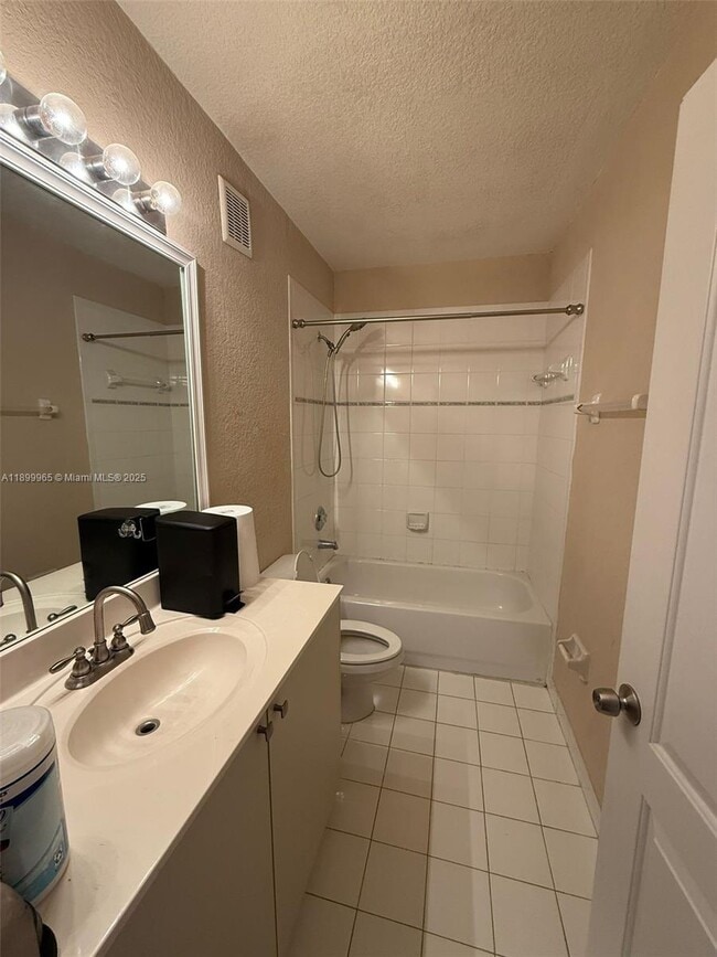 Building Photo - 17084 SW 138th Ct