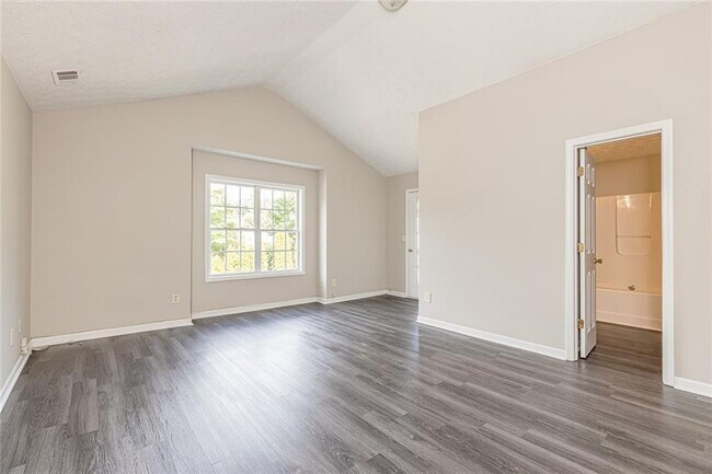 Building Photo - 2152 Lenox Ave