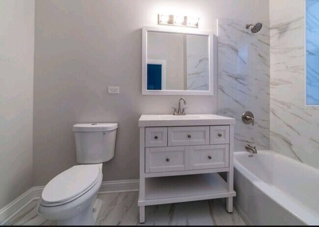 Building Photo - 5824 S Michigan Ave