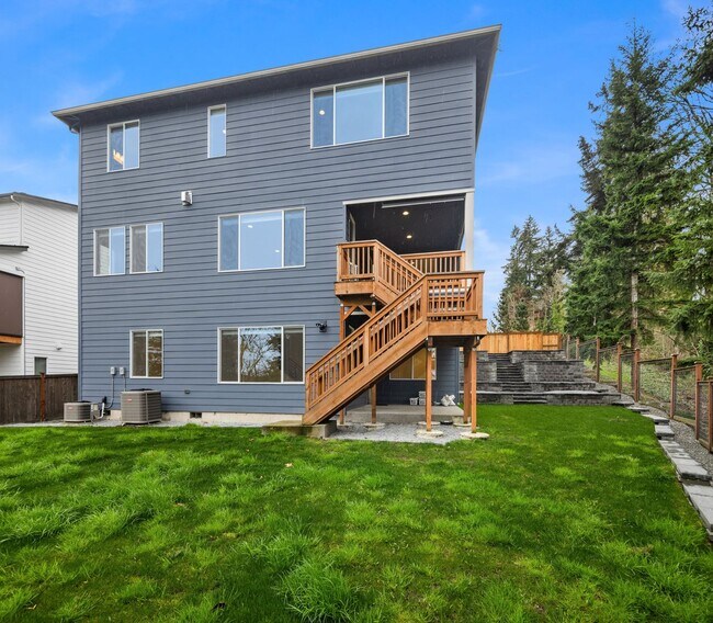 Building Photo - 7967 112th Ln SE