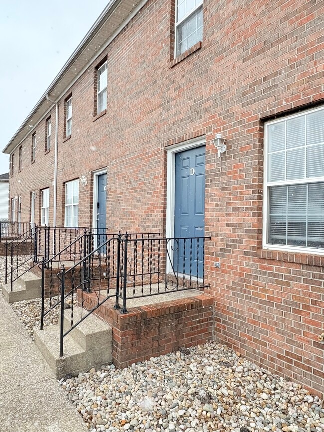 Primary Photo - 130 Bright St