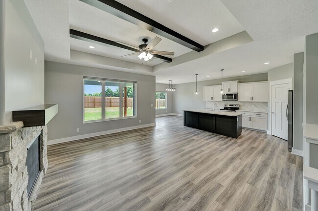 Building Photo - 8710 S 51st St