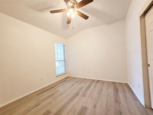 Building Photo - 1128 Brashear Ln