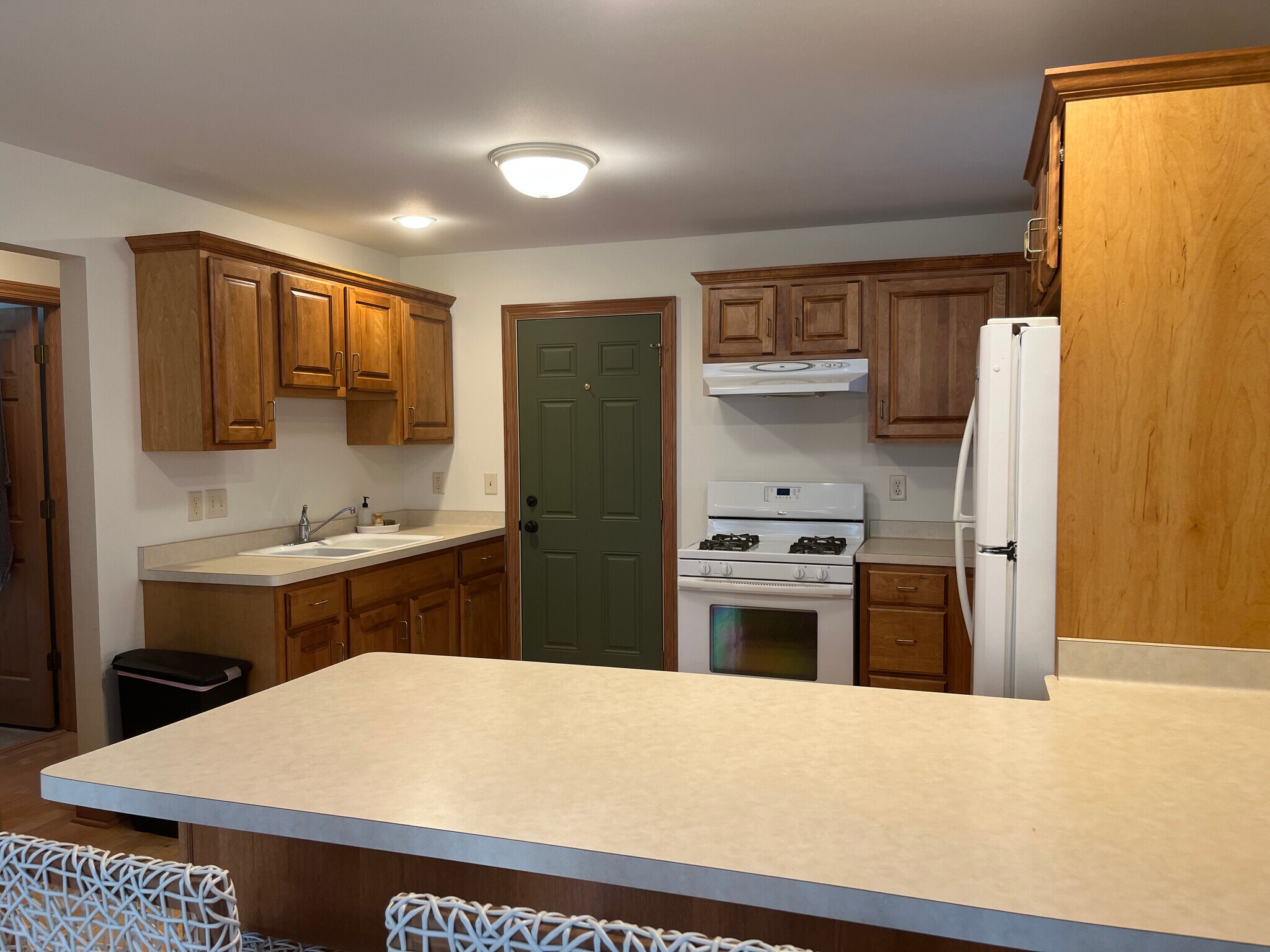 Kitchen - 2818 S Delaware Ave
