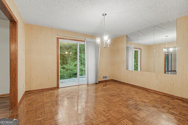 Building Photo - 500 Hickory Hills Trail