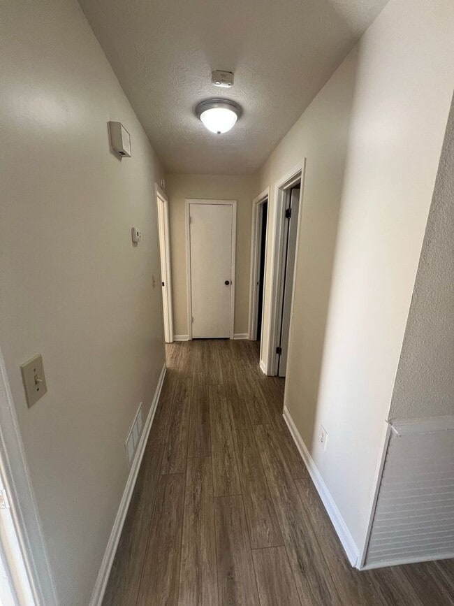 Building Photo - 3112 Dove Ct