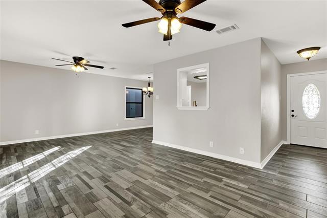 Building Photo - 600 Patricia Dr