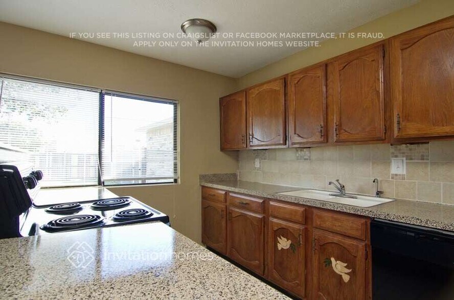 Building Photo - 656 Priscilla Ln