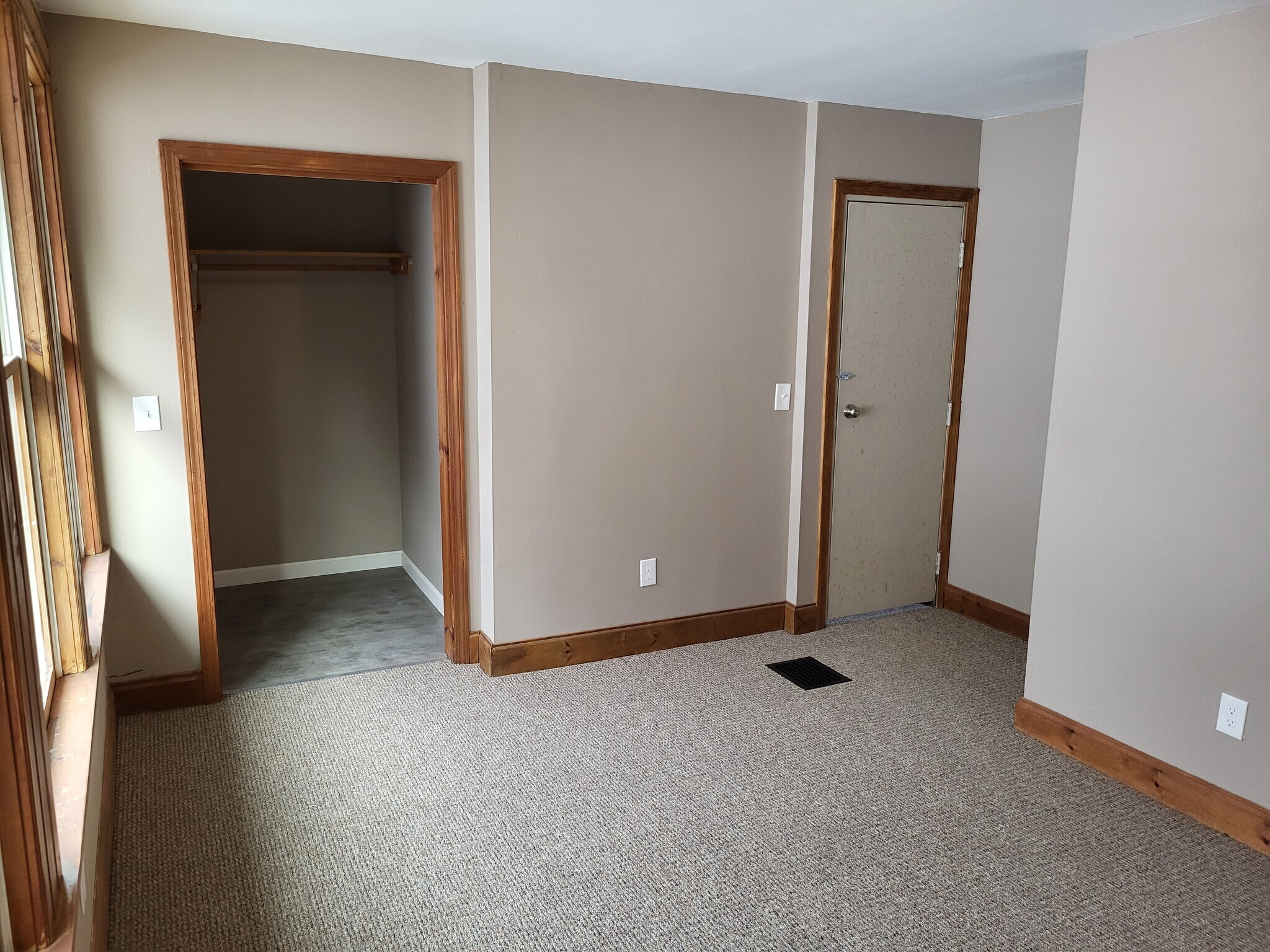 Building Photo - 48 Reynolds Street Ext