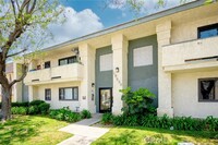 Building Photo - 16226 Vanowen St