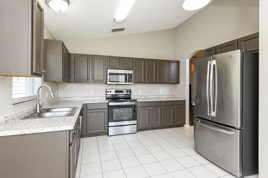 Building Photo - 11756 Hatcher Cir