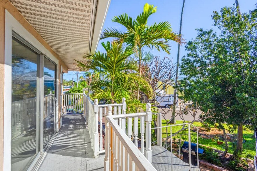 Building Photo - 311 16th Ave