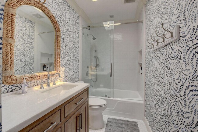 Building Photo - 1920 S Ocean Blvd