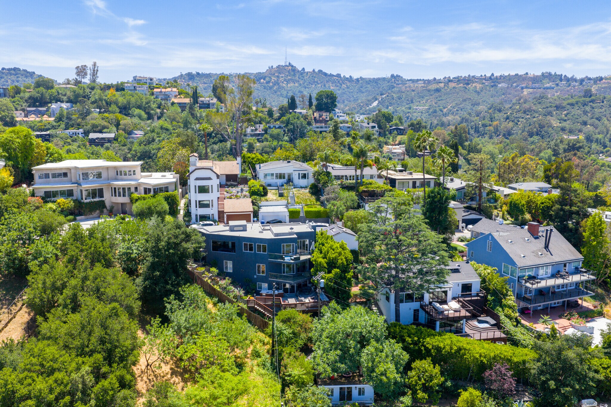 Building Photo - 3865 Buena Park Dr