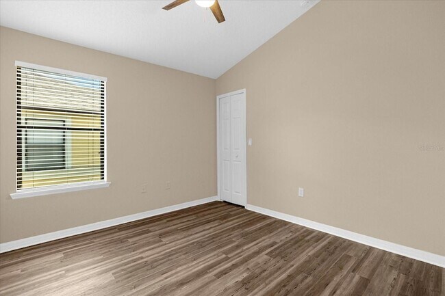 Building Photo - 3360 Windleshore Way