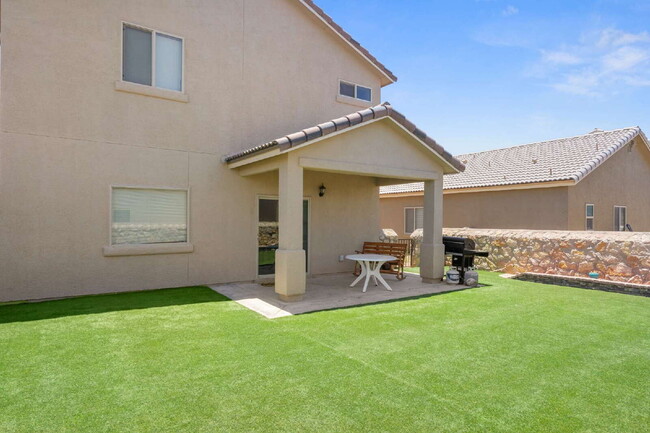 Building Photo - 13483 Halifax St