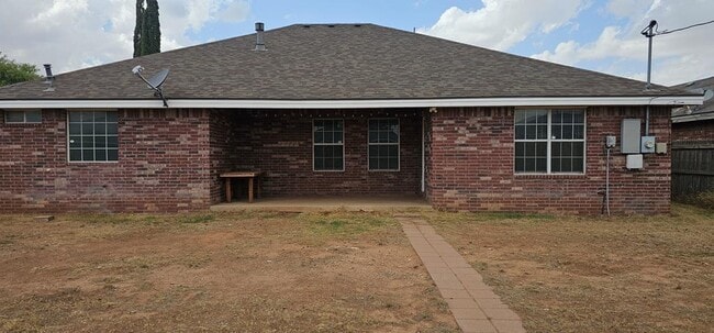 Building Photo - 4811 Brookdale Dr