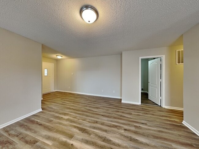 Building Photo - 7938 Hydrangea Ct