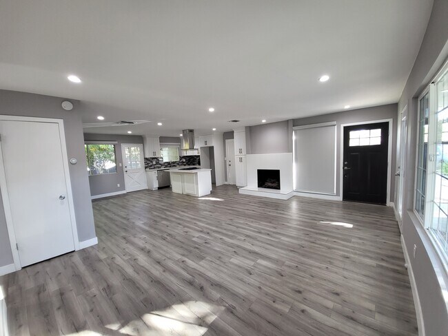 Building Photo - 19221 Napa St