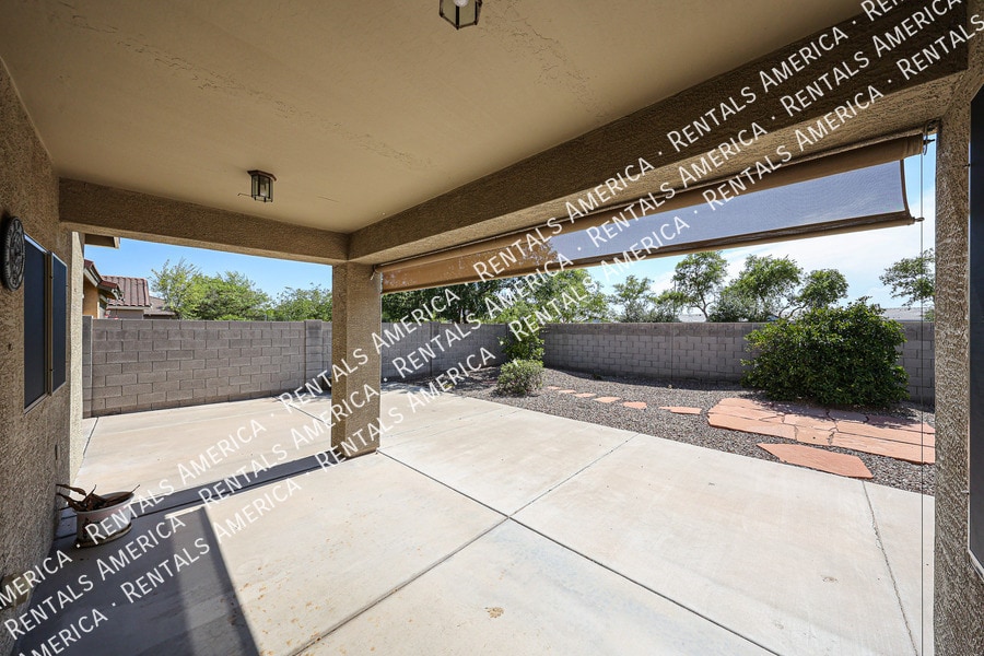 Building Photo - 7414 N 88th Ln