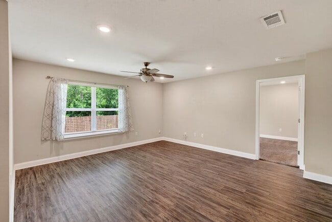 Building Photo - 10180 Orchid Magnolia Dr