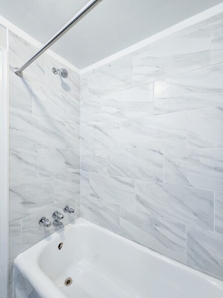 Building Photo - 4142 N Keystone Ave