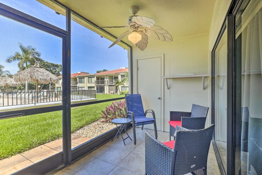 Building Photo - 6372 Palma Del Mar Blvd S