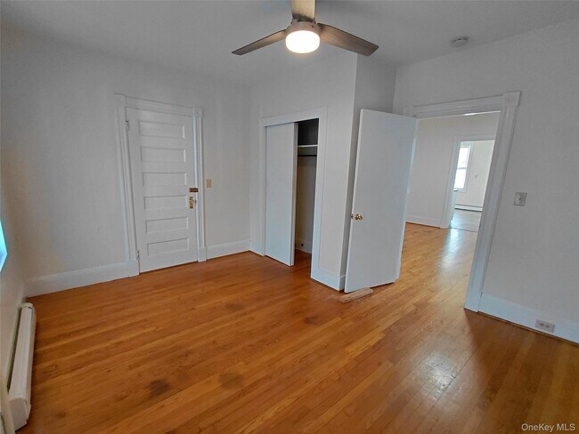 Building Photo - 8 Center St