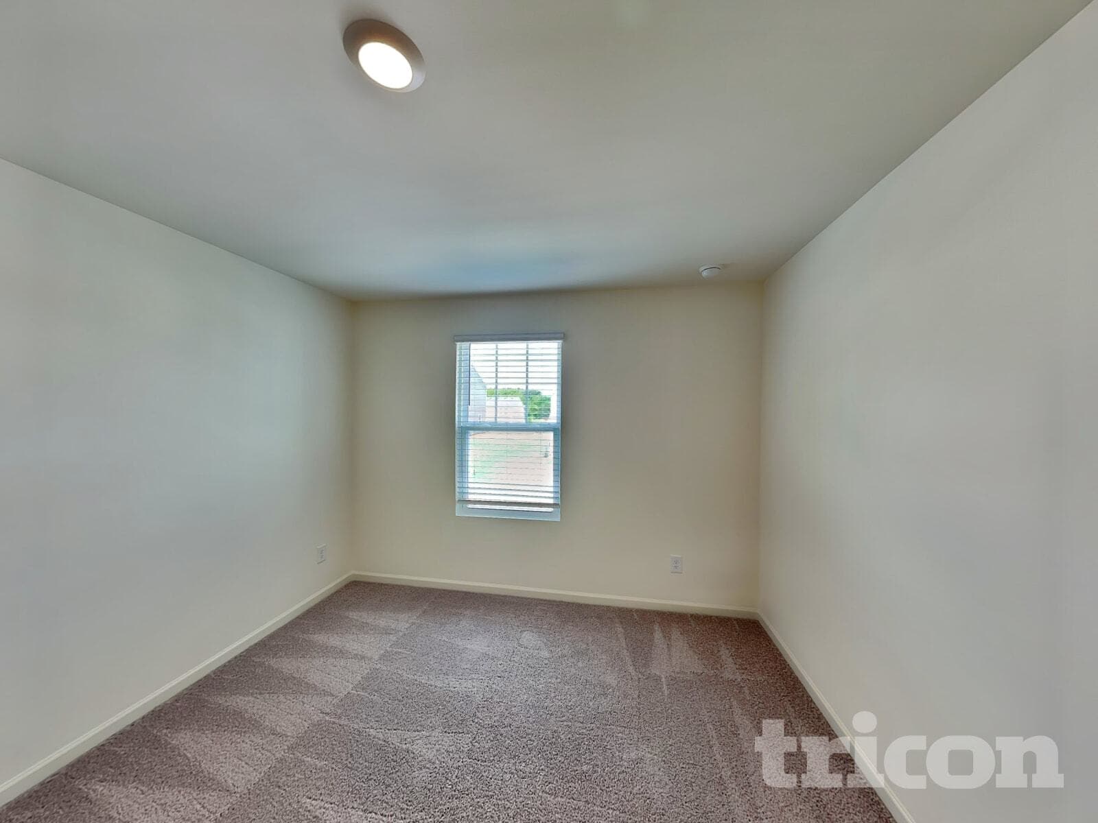 Building Photo - 283 Cottontail Ln