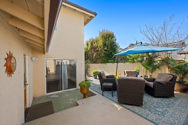 Building Photo - Ocean View La Jolla Home | 3BR + 3BA | Patio, Balcony & 2-Car Garage