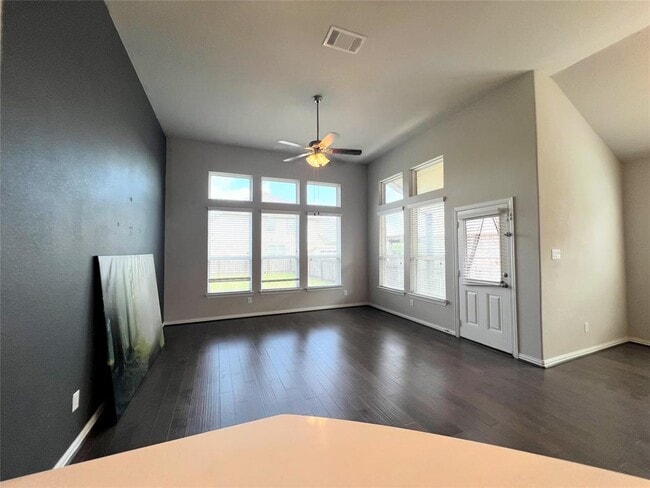 Building Photo - 613 Palmilla St