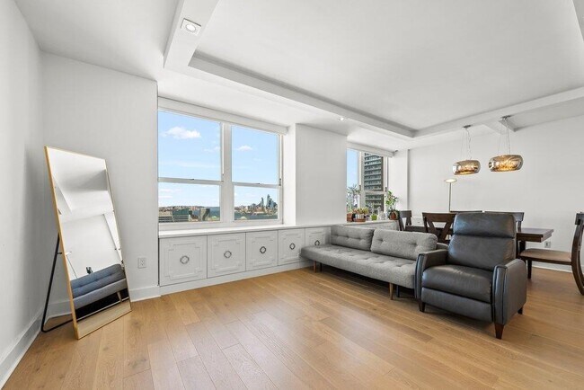 Building Photo - 88 Morgan St