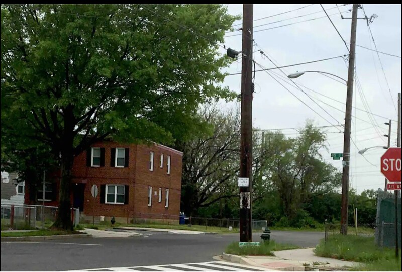 Building Photo - 1136 45th St NE
