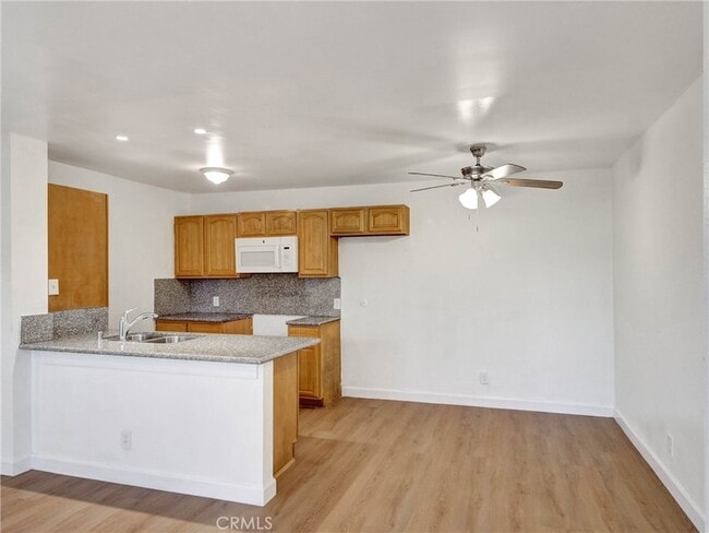 Building Photo - 4727 W 147th St