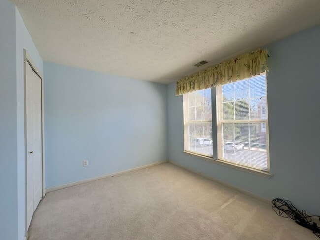 Building Photo - Charming 2 Bedroom/2 Bathroom Condo with In-Unit Laundry in Owings Mills, MD!