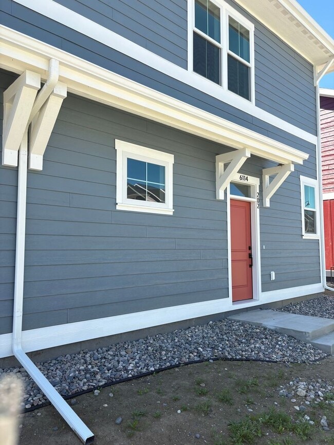 Building Photo - New construction townhome – two bed two bath with garage