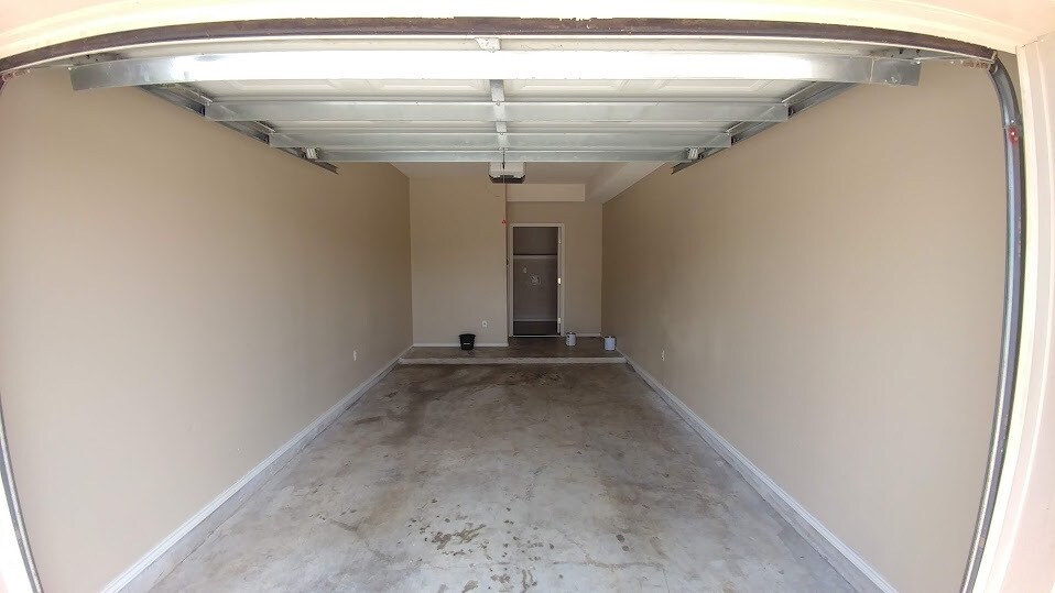 Building Photo - 422 Stone Drive