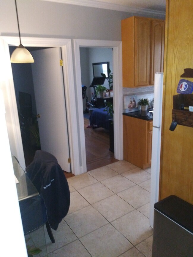 eat in kitchen - 1738 Dekalb Ave