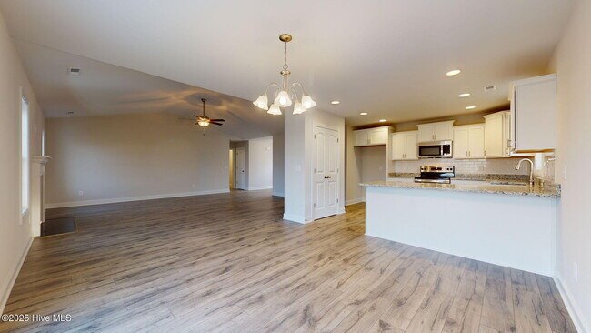 Building Photo - 51 N Ardsley Ln