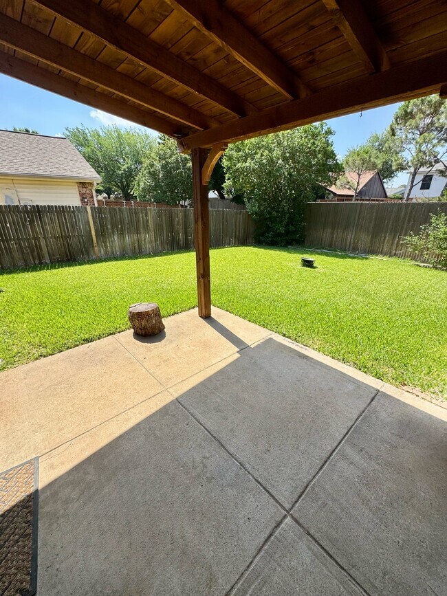 Building Photo - 4415 Seville Ln