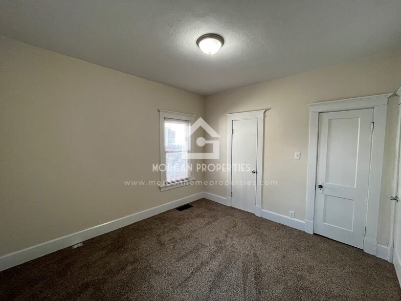 Building Photo - 1417 Arrow Ave