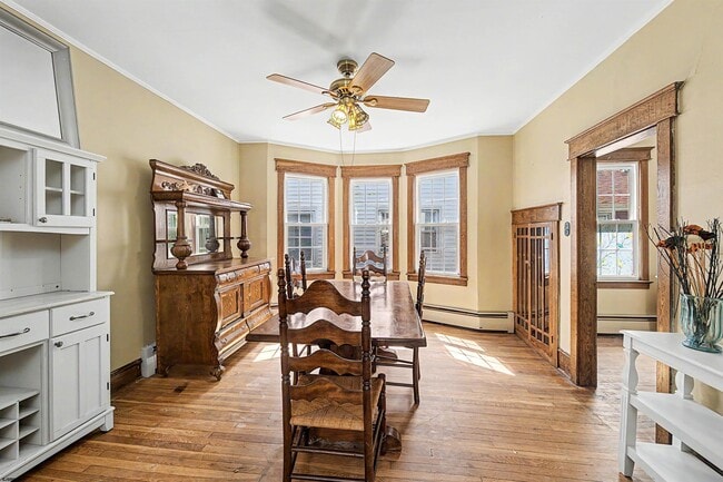 Building Photo - 615 Shore Rd