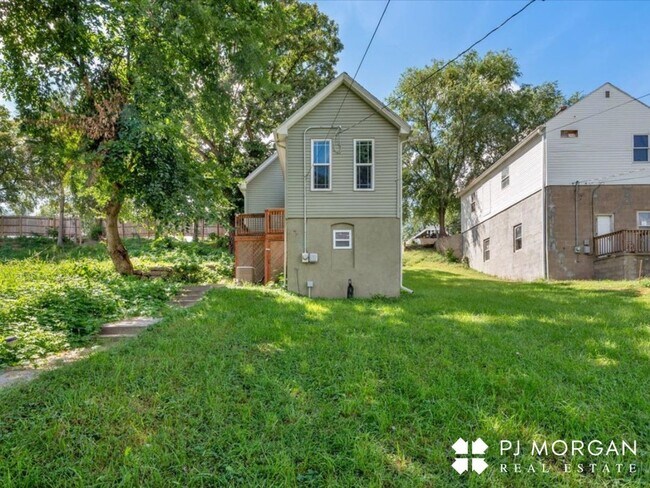 Building Photo - South Omaha Charm -Half off the 1st months rent!