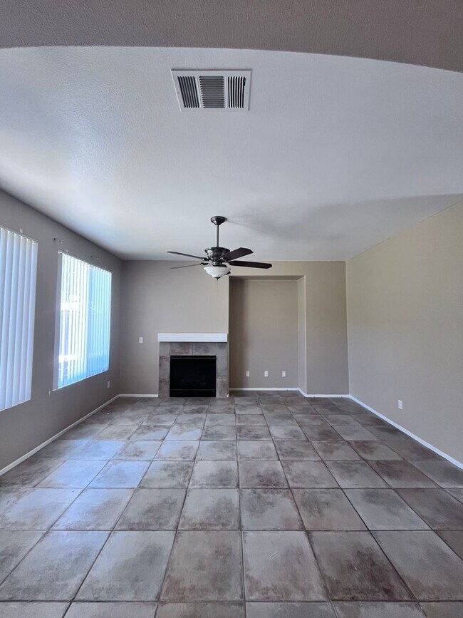 Building Photo - Yucaipa Home Located in Chapman Heights Community