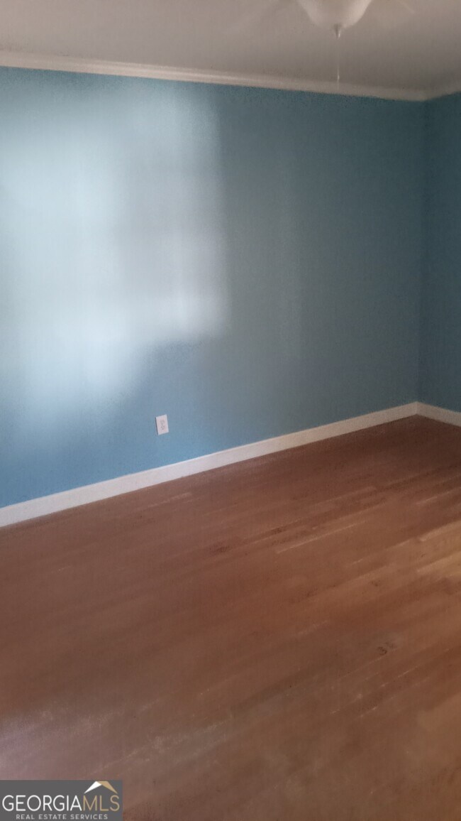 Building Photo - 81 Woodruff St