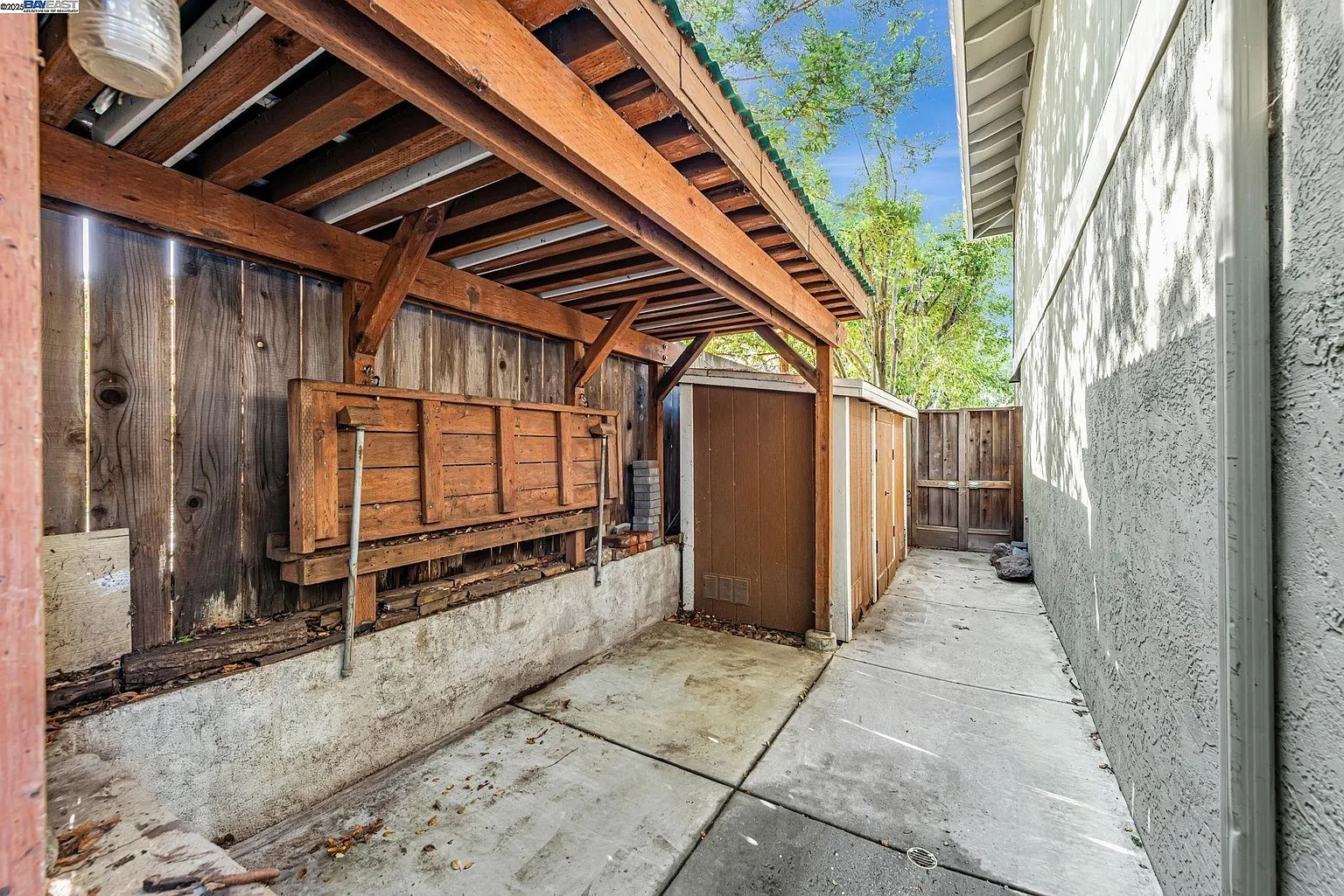Building Photo - 7516 Silvertree Ln